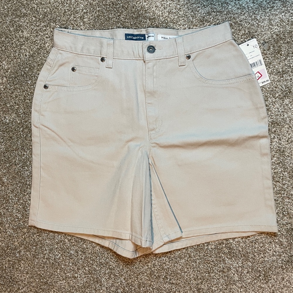 Liz Claiborne Jean Shorts Classic Fit Women’s Tan Size 10